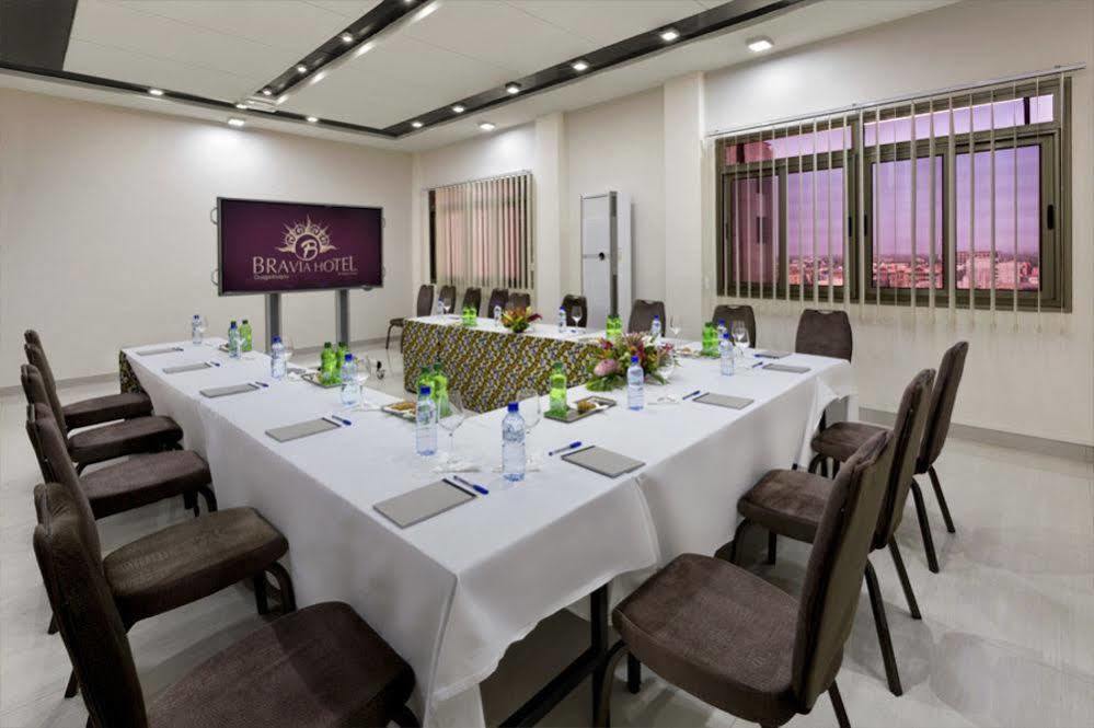 Bravia Hotel Уагадугу Экстерьер фото